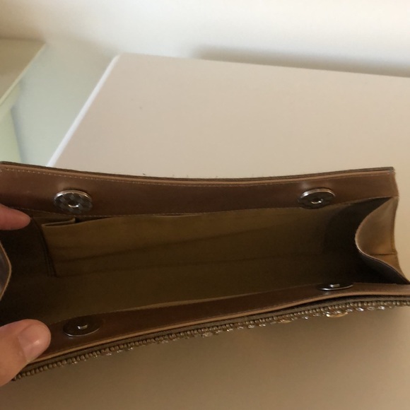 Handmade beaded clutch - Picture 5 of 5